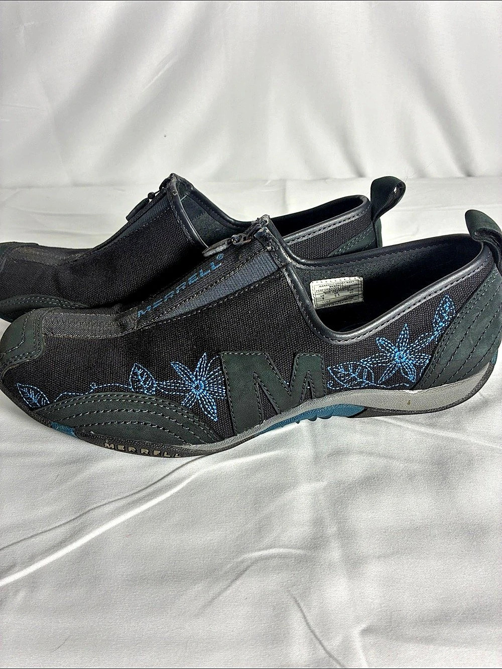 Merrell Barrado Women's Zip Sneaker Black Mesh Blue Embroidered Floral Size 9